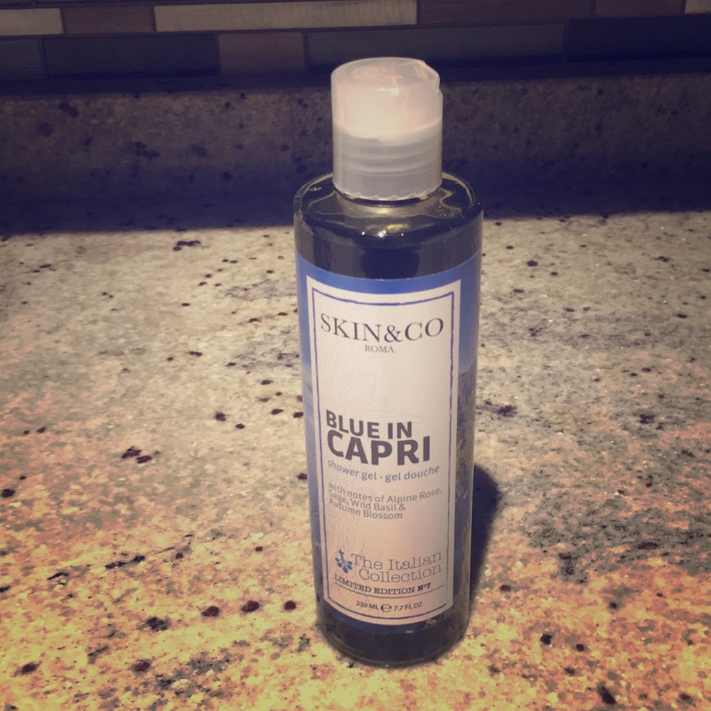 Blue in Capri shower gel